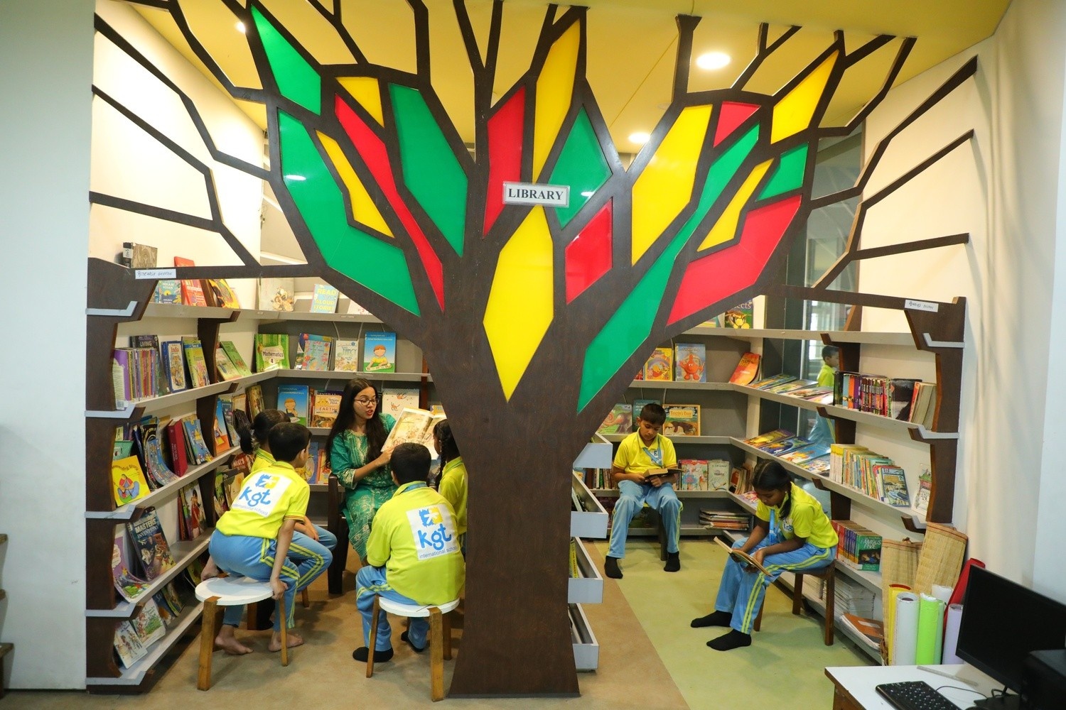 Contact KGT International School