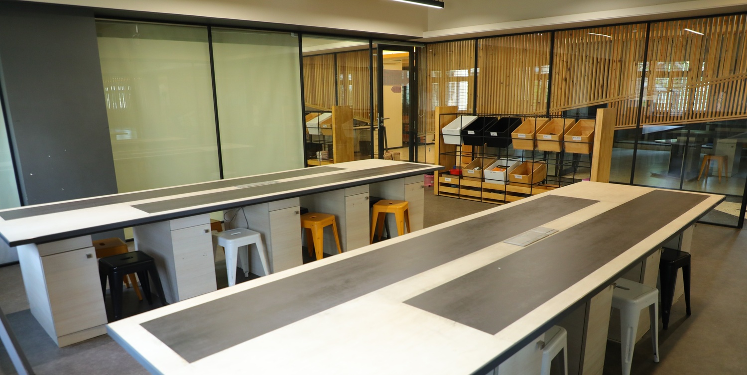 Modern classroom at KGT
