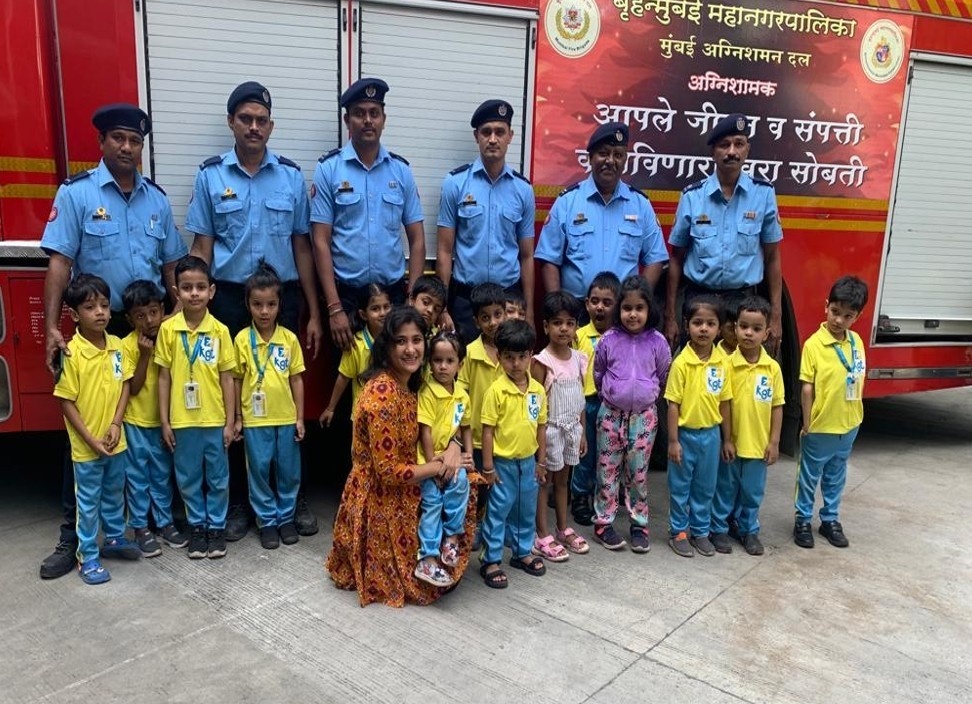 Montessori visit to fire station